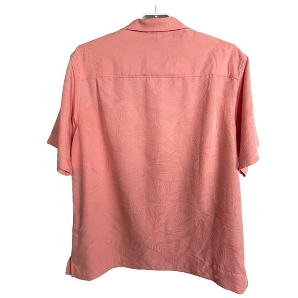 Caribbean Peach Etched Palms  B&T Men's 2XT Camp Button Down Short Sleeve Shirt - Picture 8 of 8